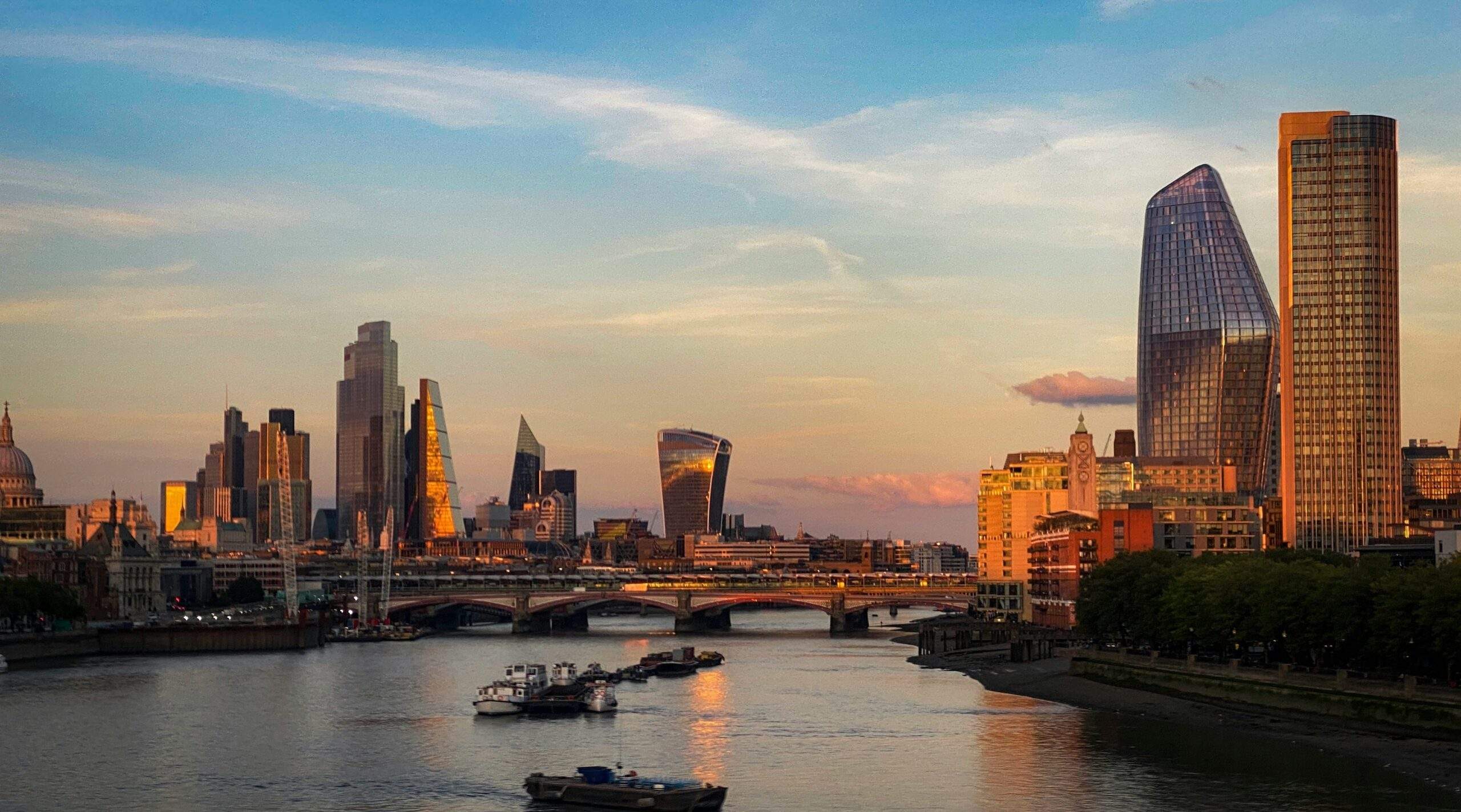 Panoramic shot of the city of London